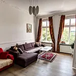 Center, Sunny Spacious Luxury! Apartment
