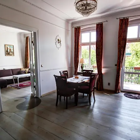 Center, Sunny Spacious Luxury! *