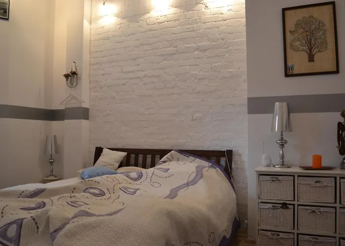 Lejlighed Center, Sunny Spacious Luxury! *